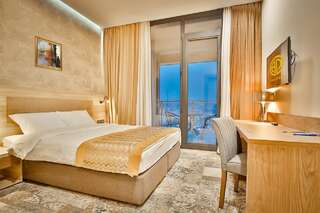 Отель Ameri Plaza Tbilisi Тбилиси Стандартный двухместный номер с 1 кроватью на 17 этаже-1